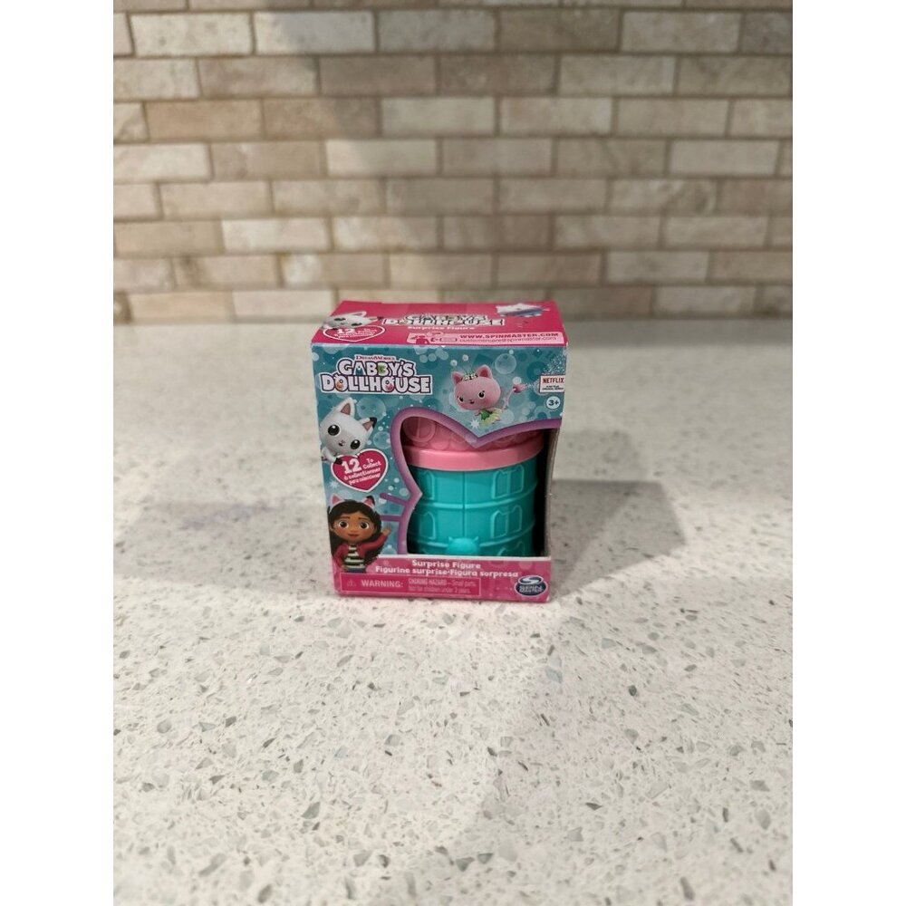 Netflix DreamWorks Gabby's Dollhouse Surprise Figure new